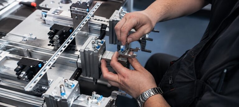 Measuring machine design SmartEra